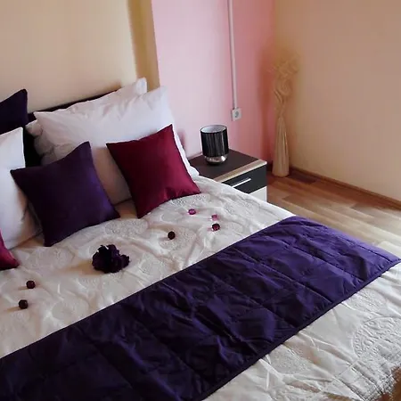 Apartman Sara *