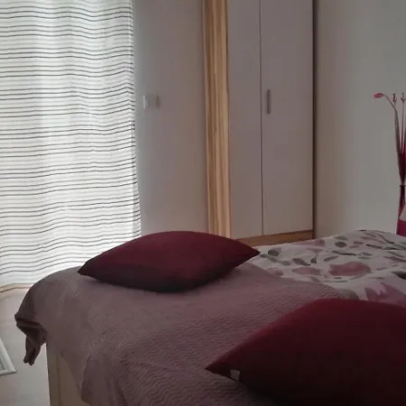 Sara Apartman *
