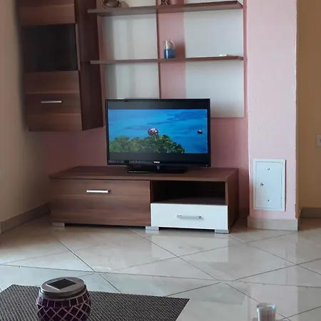 Apartman Sara *