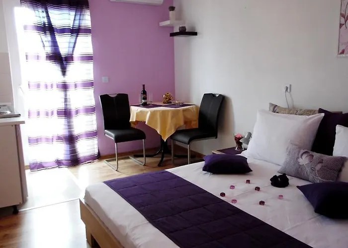 Sara * ماكارسكا