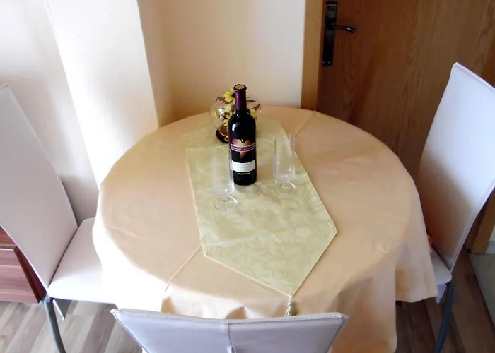 Sara * ماكارسكا