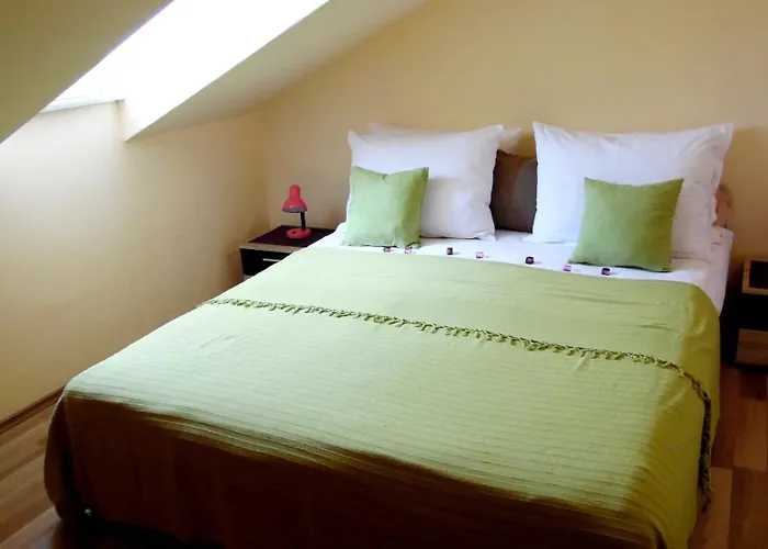 Sara * ماكارسكا